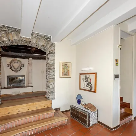 Vila Casa Nel Bosco *