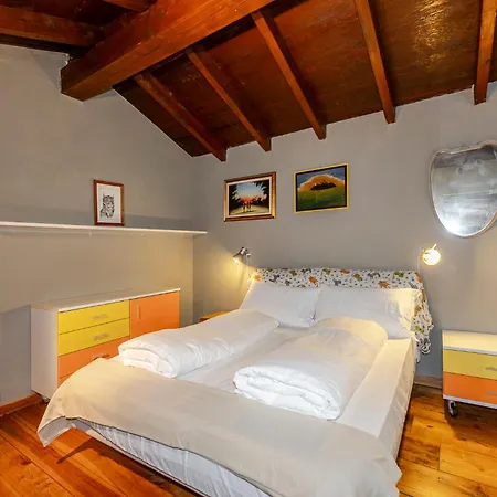 Vila Casa Nel Bosco Montegrino Valtravaglia