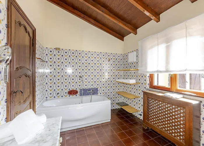 Casa Nel Bosco Villa Montegrino Valtravaglia