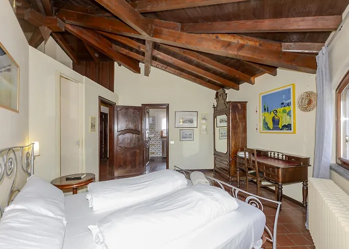 Casa Nel Bosco 빌라 *